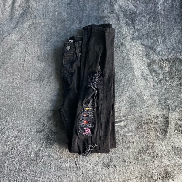 BooHoo Man © Rainbow Gradient Print Black Denim Jeans - Picture 1 of 5